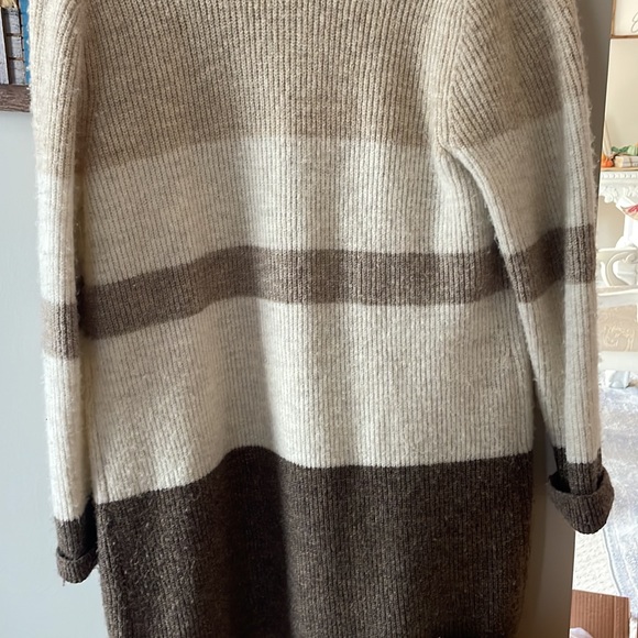 Cardigan - Picture 3 of 3